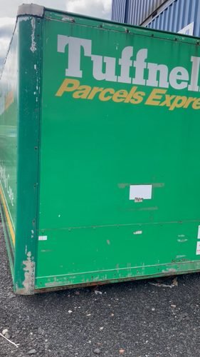 24ft Lorry Body - Strong and Sturdy, Roller Door