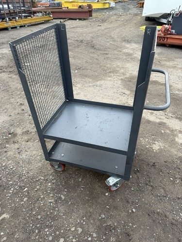 MOBILE WORKSHOP TROLLEY / Engineering Caster Plus Fixed Wheels