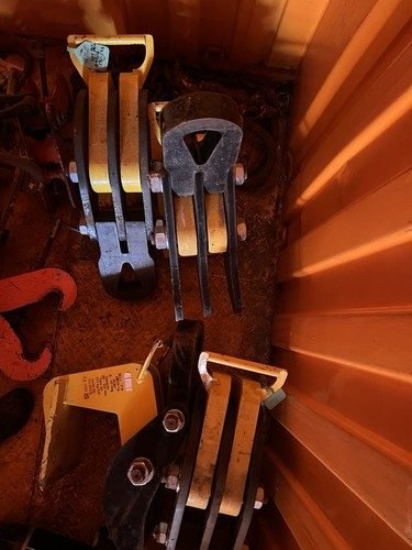 20 Tonne Heavy Duty Horizontal Plate Lifting Clamps 50-150mm – Four – 20,000kg