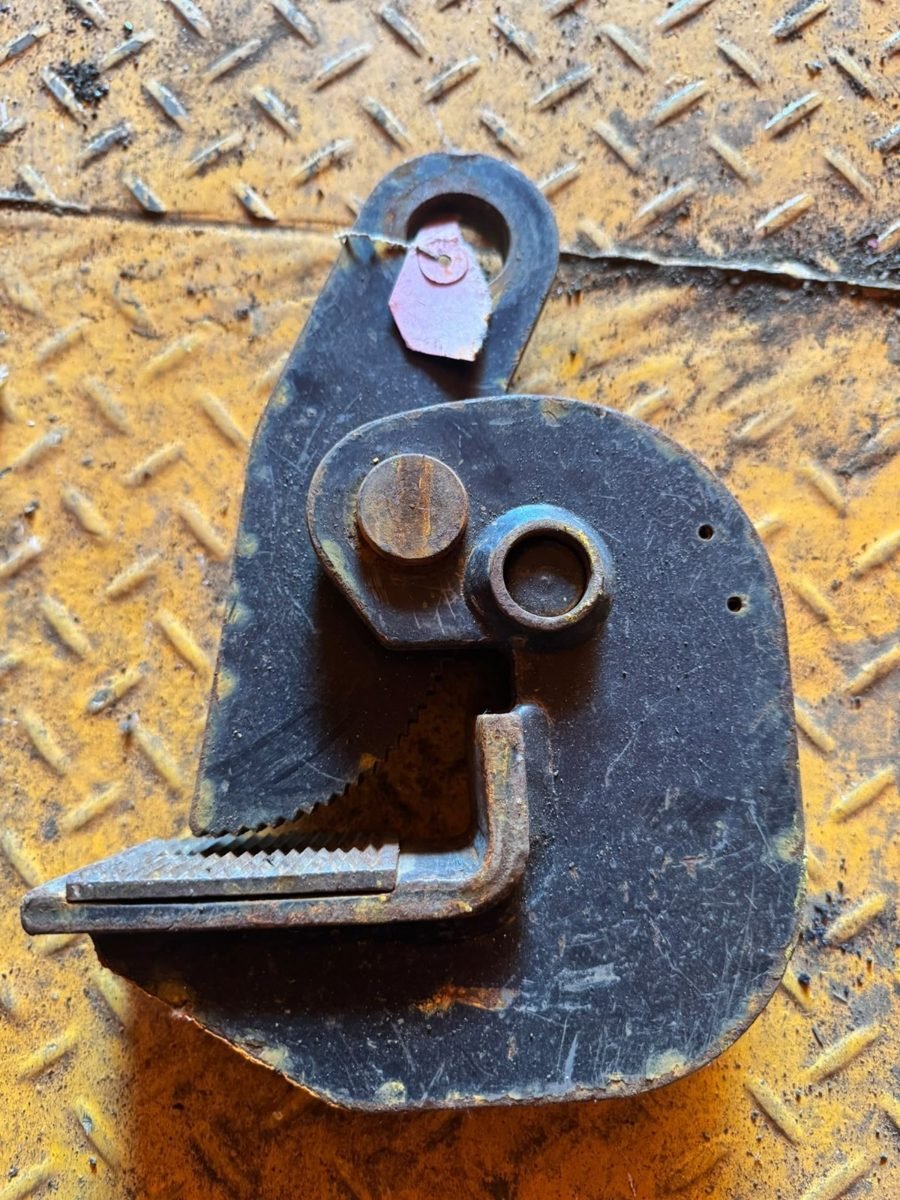 Photograph 4