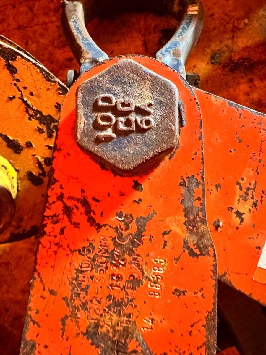 Photograph 2