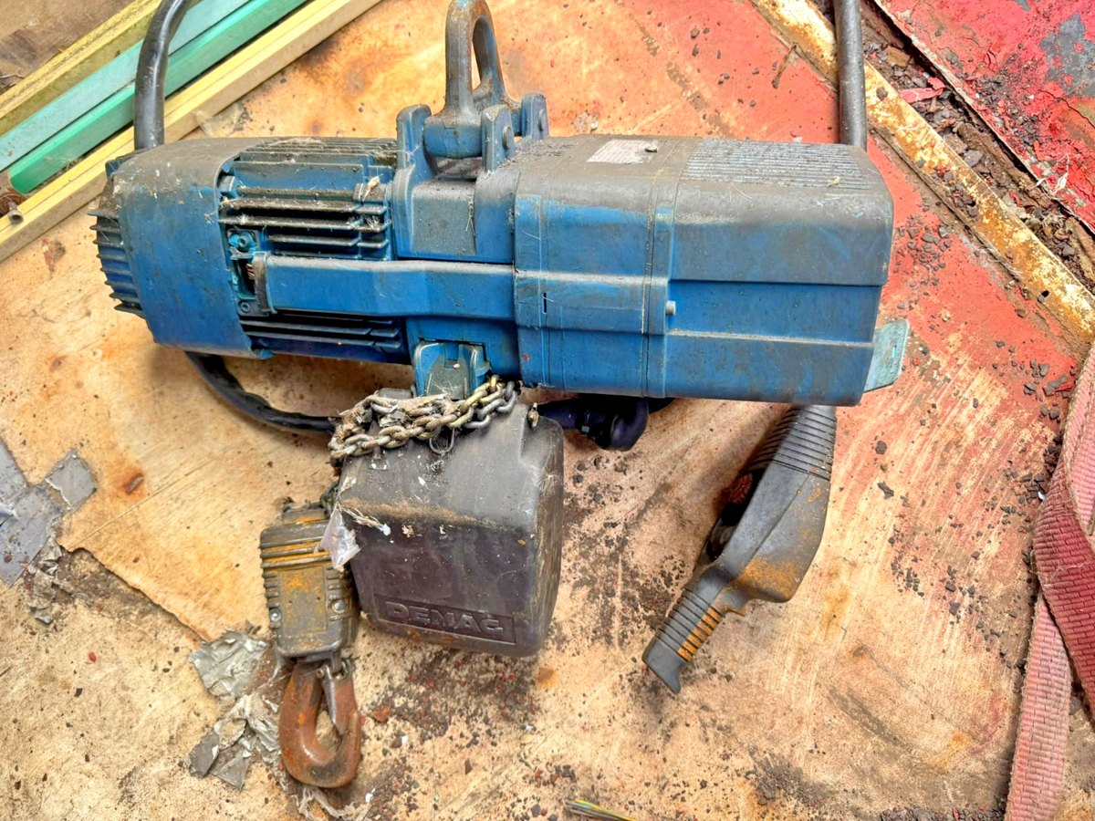 Demag DKUN 5-500 Electric Chain Hoist 500kg/1T 415V 3 Phase Working No LOLER